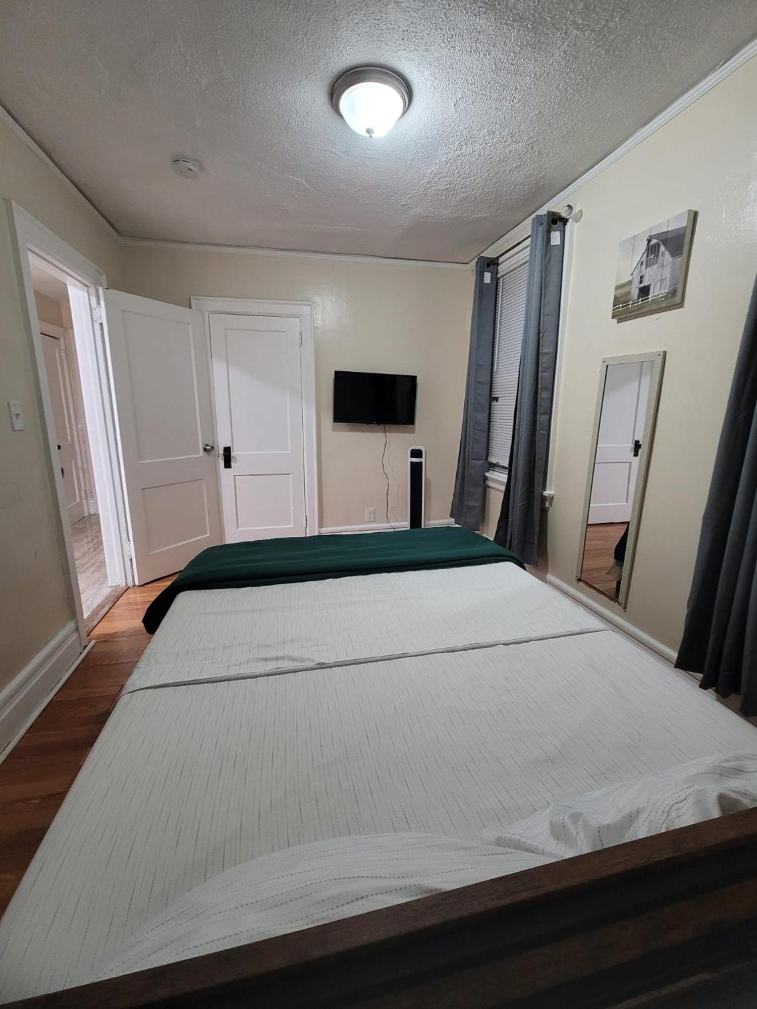 Z & Z Apartment Нюарк Екстериор снимка
